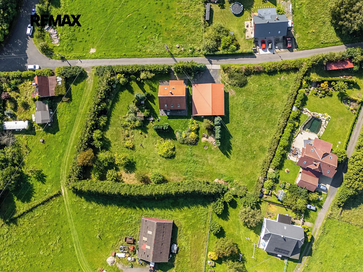Prodej stavebního pozemku 1318 m²